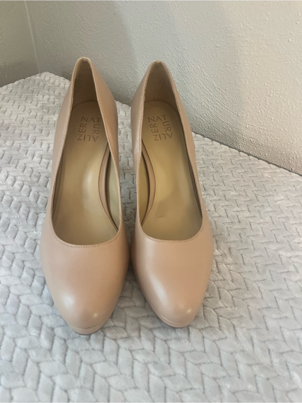 Naturalizer Blush Nude Leather Heels